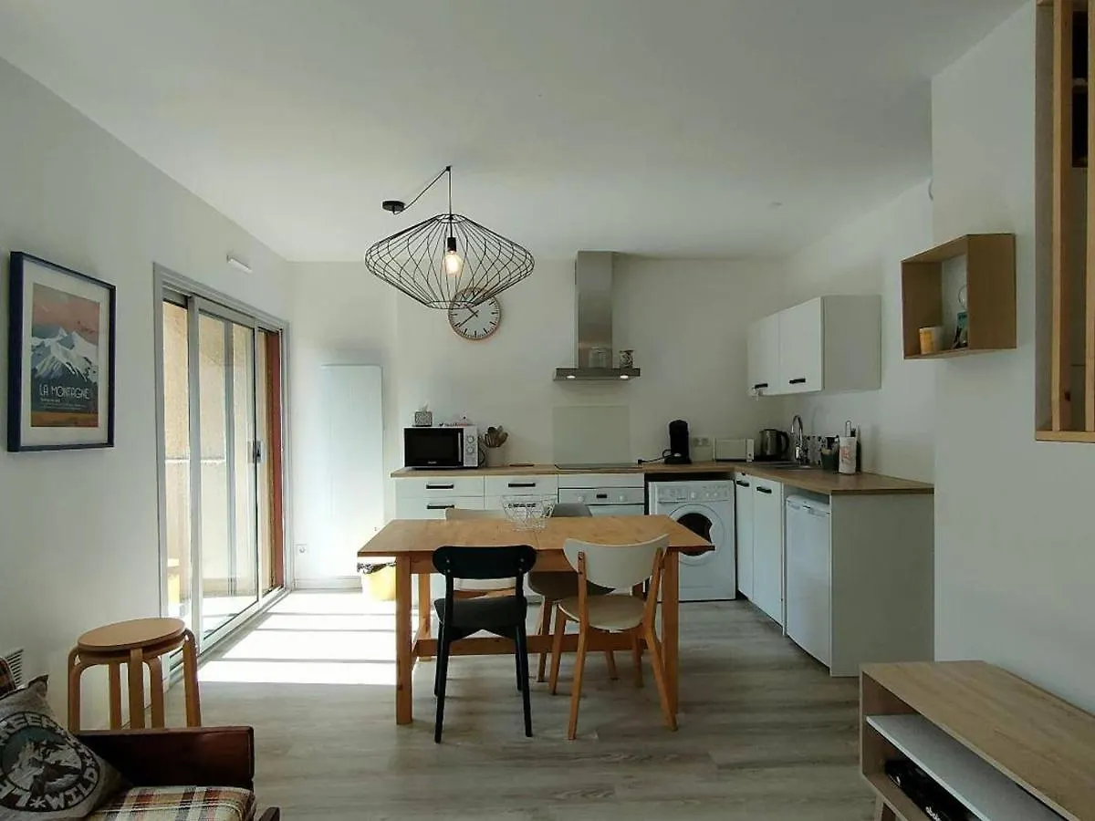 Appartement Renove 4 Pers Avec Parking A Cauterets - Fr-1-234-242 Apartment