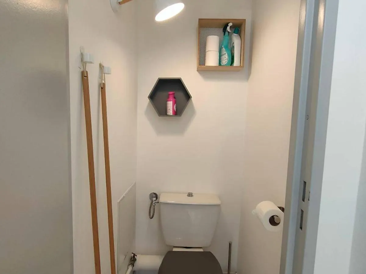 Appartement Renove 4 Pers Avec Parking A Cauterets - Fr-1-234-242 0*,  France